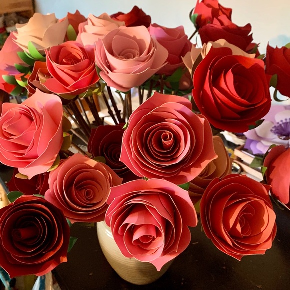 Handmade long stem Paper Roses - Picture 2 of 6